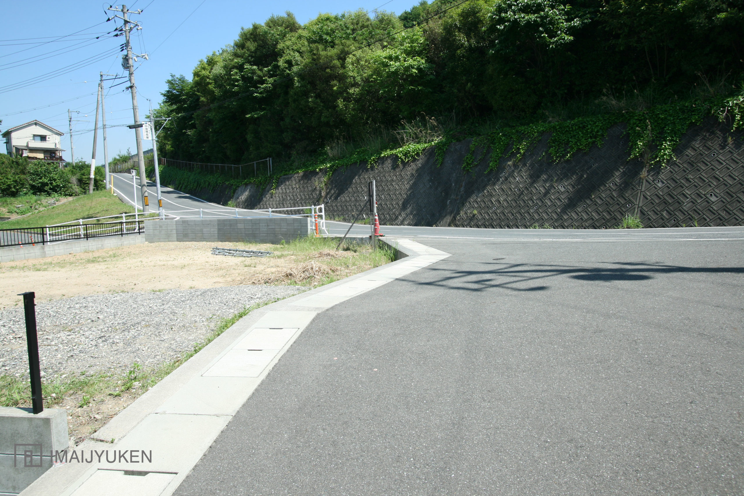 ユートピアタウン千田 写真