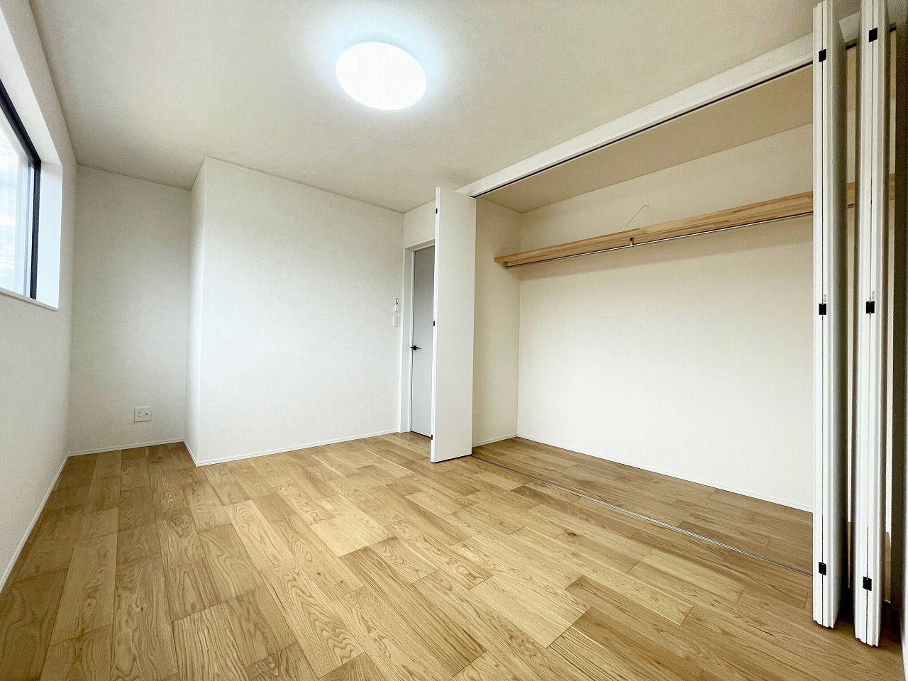 万能倉石神建売 2号B 写真