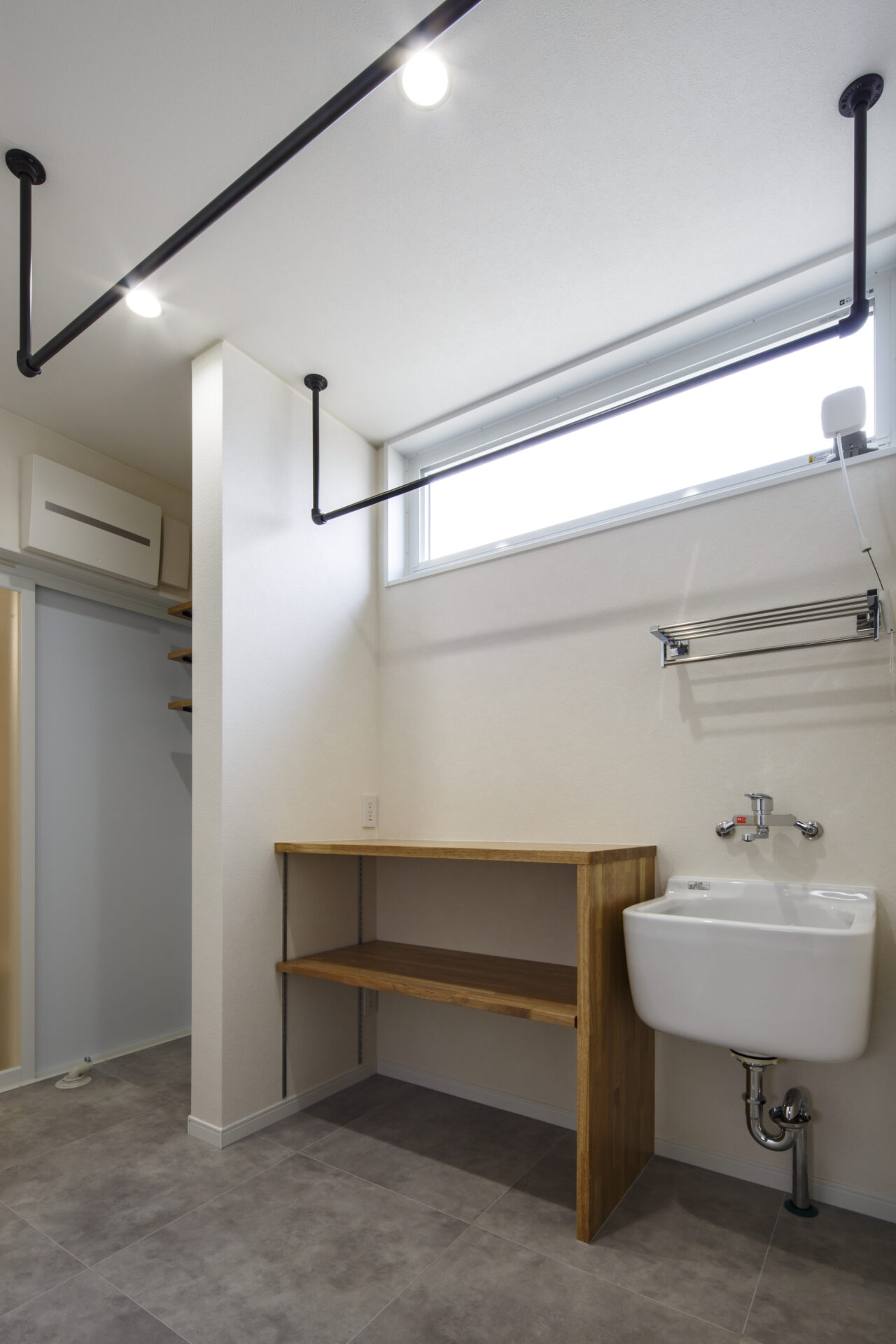 心地よい居場所”ヌック”がある家のRaundry room