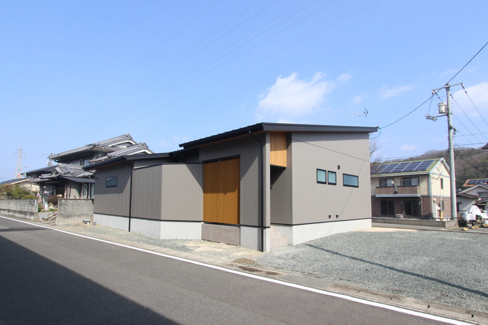 愛猫と暮らす和モダン平屋