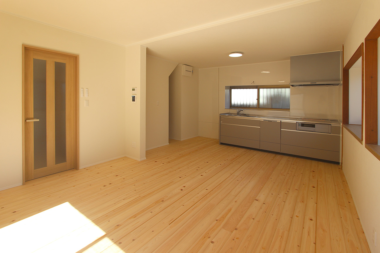 神辺町十三軒屋｜中古住宅 写真