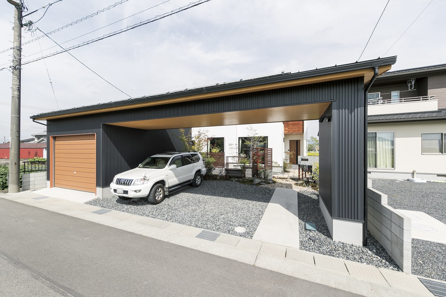 今井住建の施工事例No.007 ガレージ